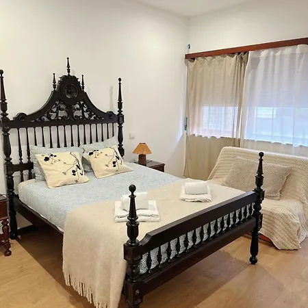 Apartment Downtown 2 Minutes By Walk To Center And Metro-direct To Airpot T4 Porto